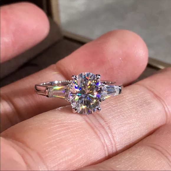 New Women’s 925 Silver Zircon Women’s Ring - Picture 2 of 6